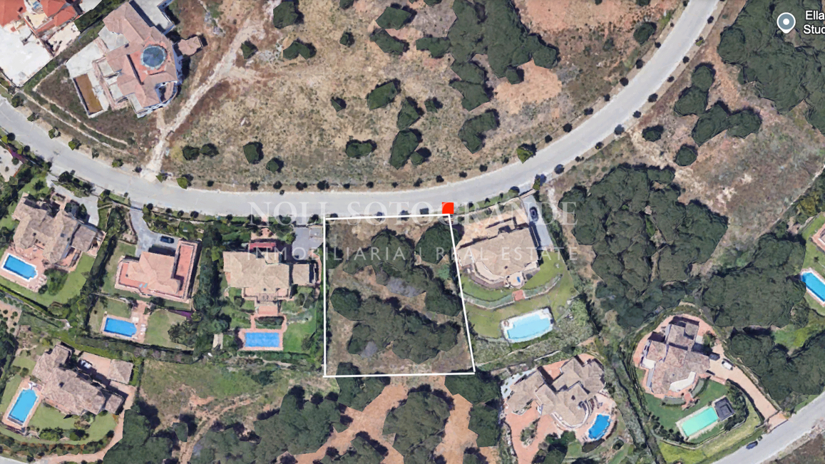 Baugrundstück zum Verkauf in Sotogrande Alto mit Meerblick