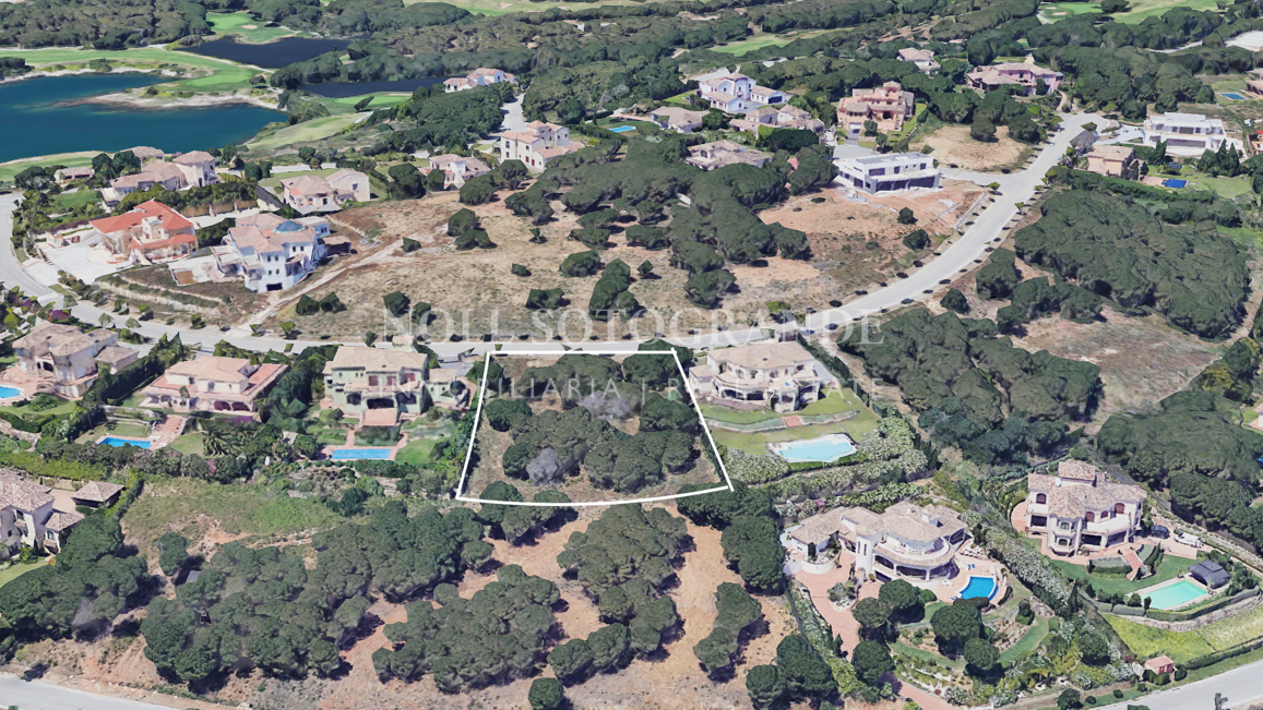 Baugrundstück zum Verkauf in Sotogrande Alto mit Meerblick