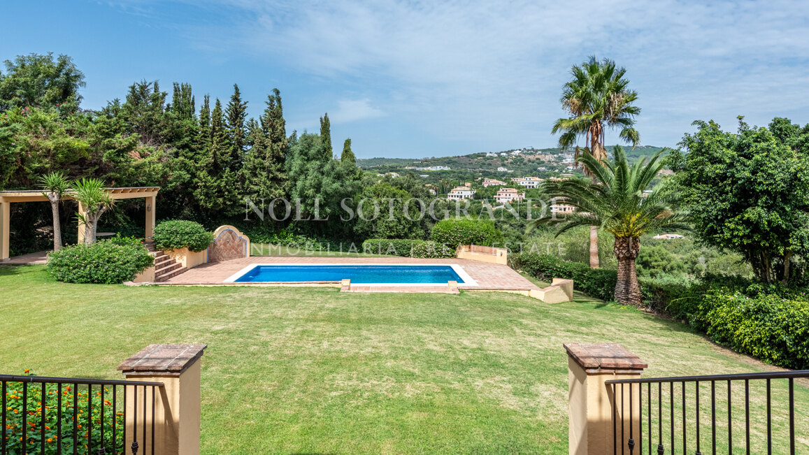 Villa Felicia - Villa zum Verkauf in Sotogrande Alto