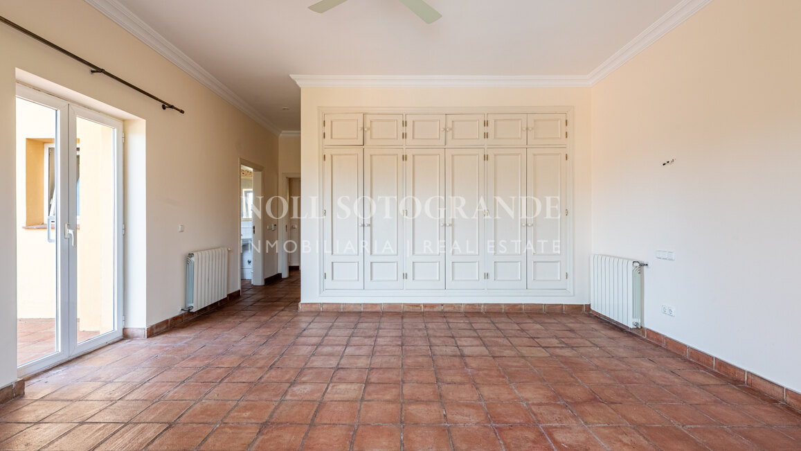 Villa Felicia - Villa zum Verkauf in Sotogrande Alto