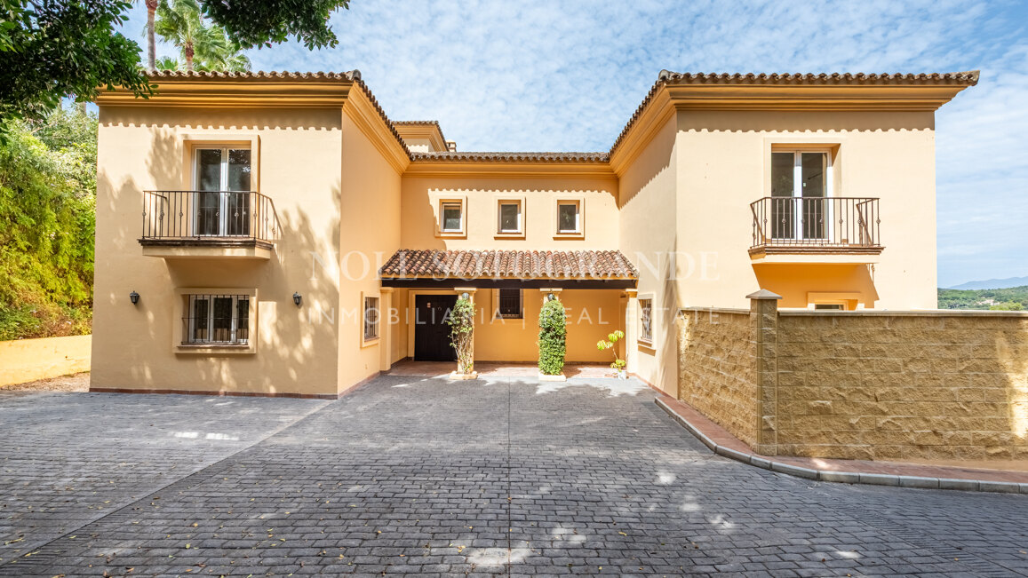 Villa Felicia - Villa zum Verkauf in Sotogrande Alto