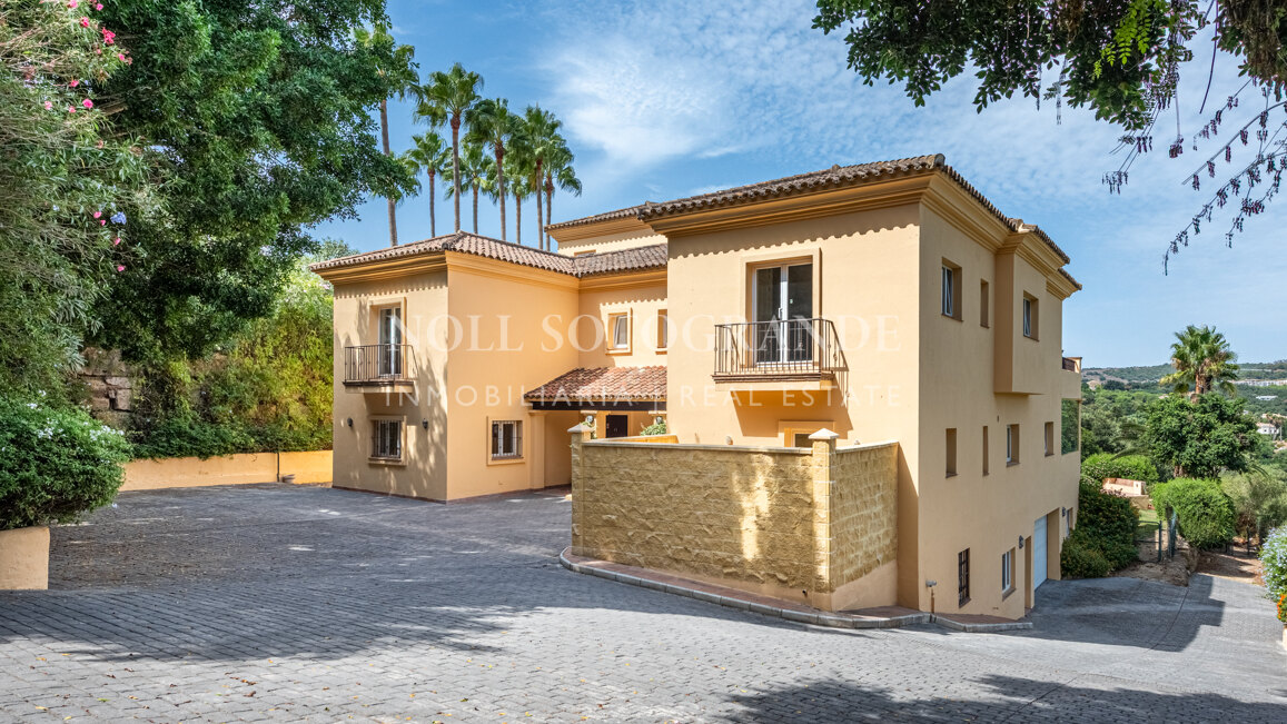 Villa Felicia - Villa zum Verkauf in Sotogrande Alto