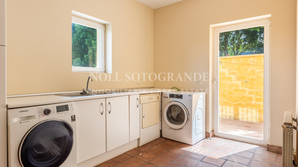 Villa Felicia - Villa zum Verkauf in Sotogrande Alto