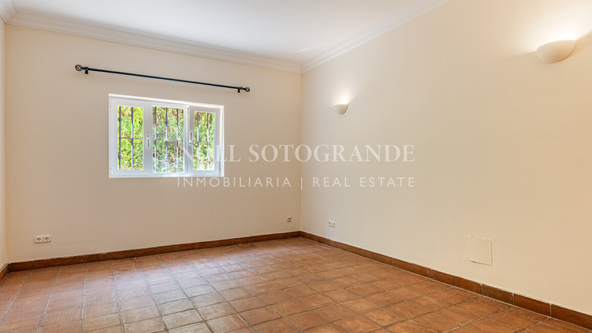 Villa Felicia - Villa zum Verkauf in Sotogrande Alto