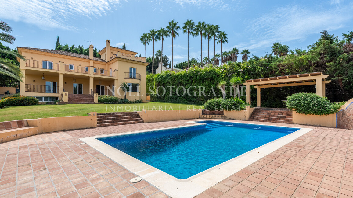 Villa Felicia - Villa zum Verkauf in Sotogrande Alto