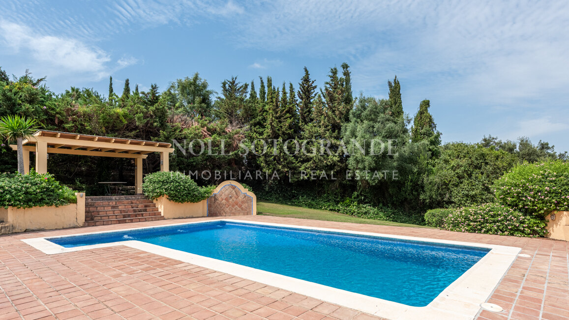 Villa Felicia - Villa zum Verkauf in Sotogrande Alto