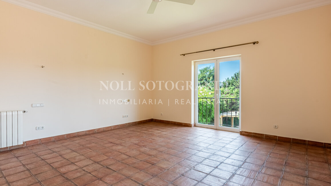 Villa Felicia - Villa zum Verkauf in Sotogrande Alto