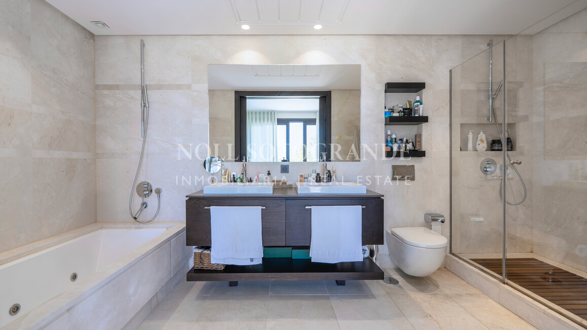 Exclusive Villa- Apartment for sale at Hacienda Valderrama