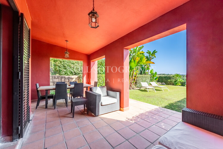 Refined Three-Bedroom Townhouse in Los Cortijos de la Reserva, Sotogrande