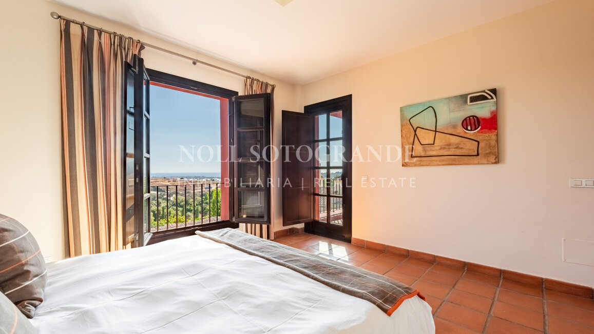 Elegantes Reihenhaus in Los Cortijos de la Reserva, Sotogrande