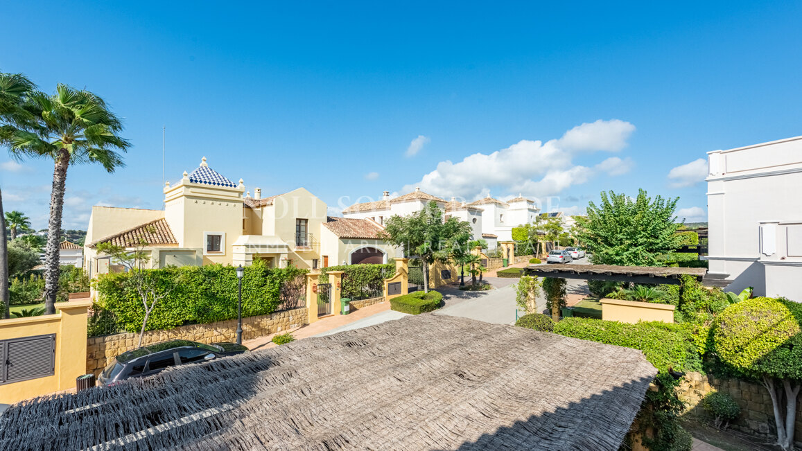 Elegantes Reihenhaus in Los Cortijos de la Reserva, Sotogrande