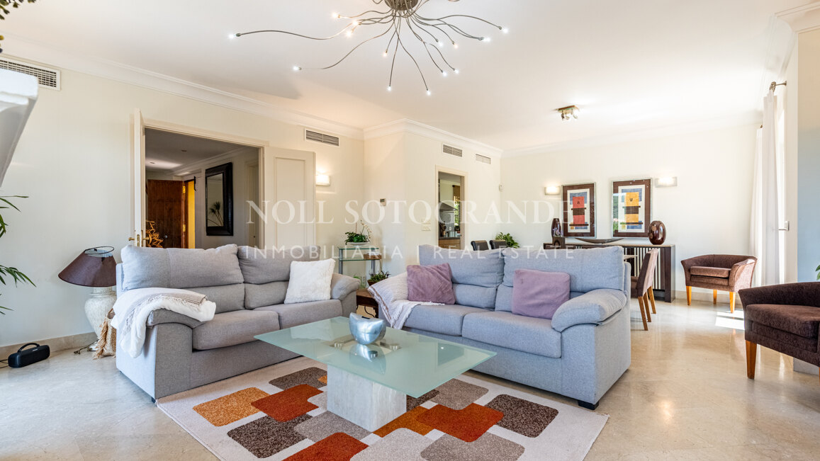 Villa Golden Bells – in guter Lage in Sotogrande Alto