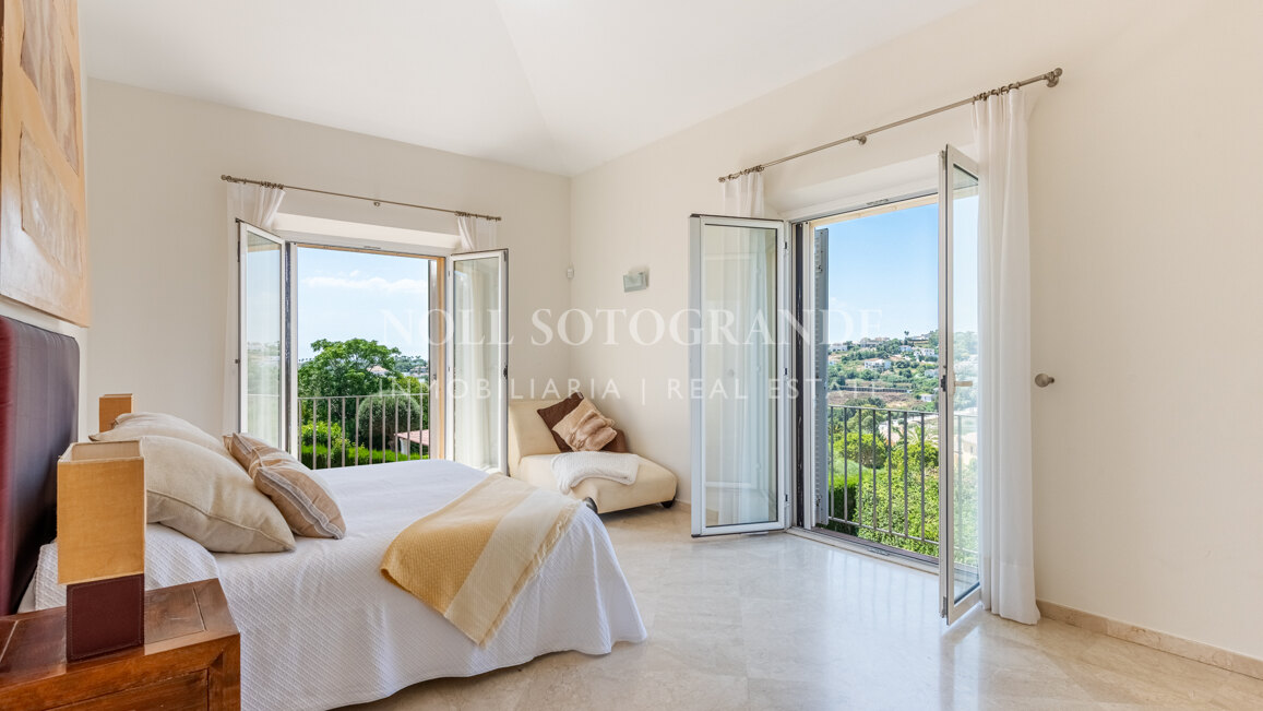 Villa Golden Bells – in guter Lage in Sotogrande Alto