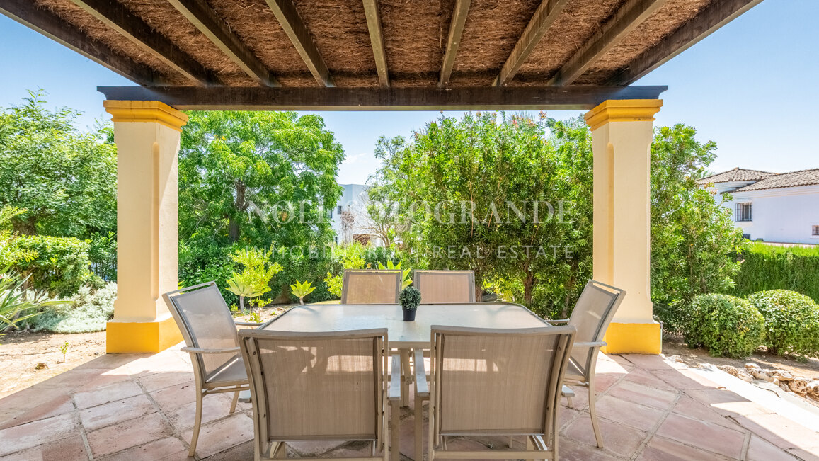 Villa Golden Bells – in guter Lage in Sotogrande Alto
