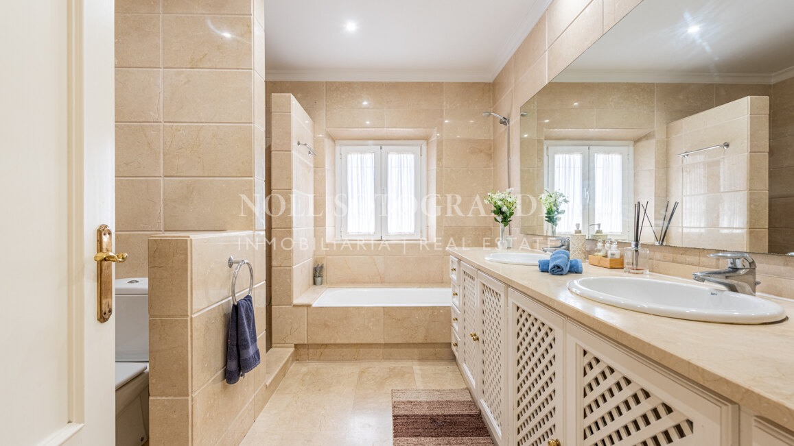 Villa Golden Bells – in guter Lage in Sotogrande Alto