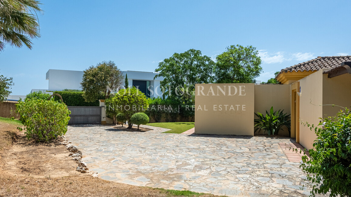 Villa Golden Bells – in guter Lage in Sotogrande Alto