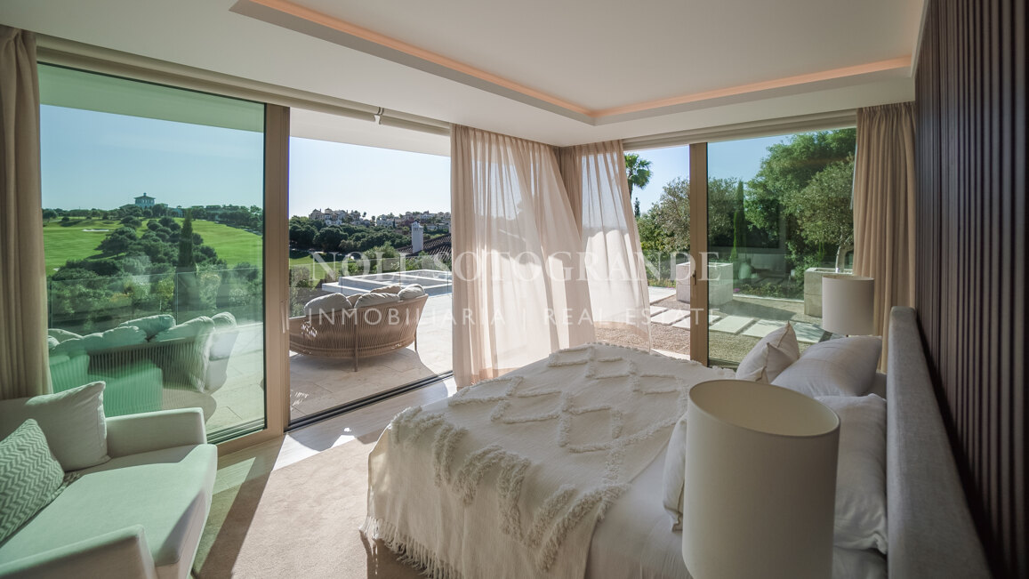 Ikonisches Wohnen in erster Golflinie