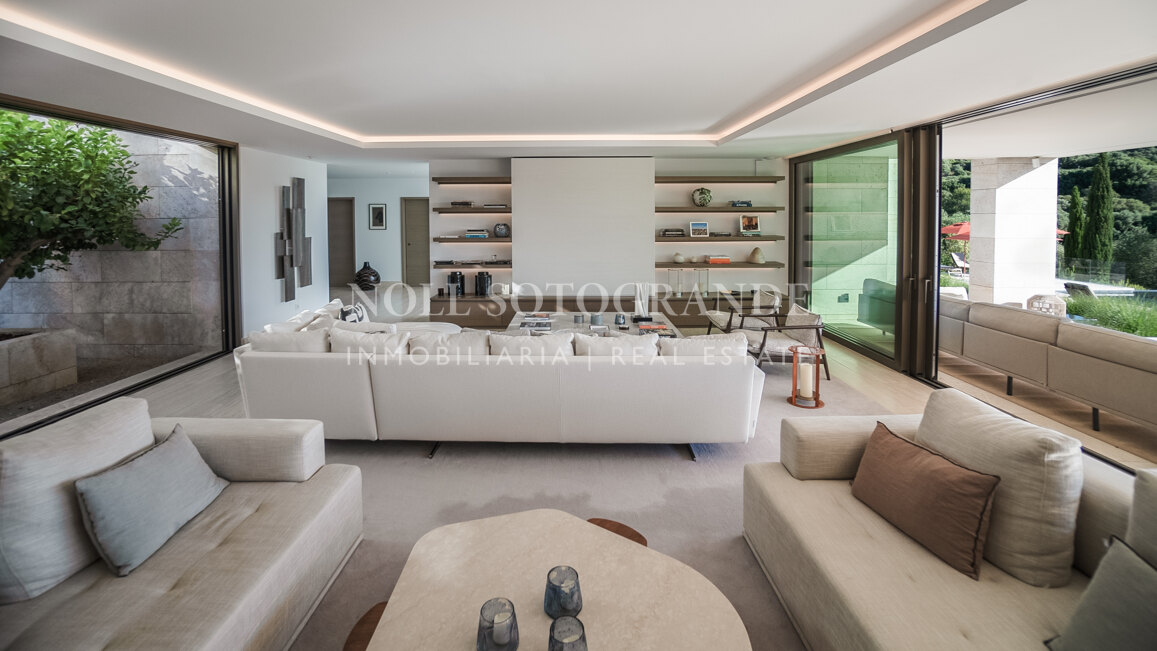 Ikonisches Wohnen in erster Golflinie