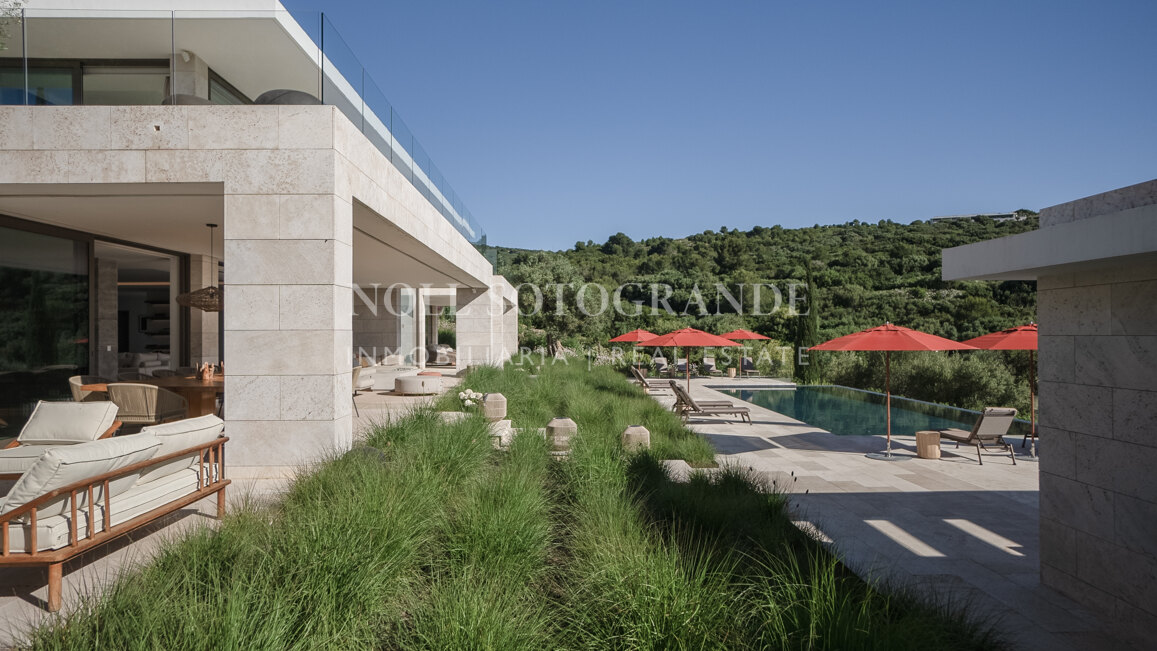 Ikonisches Wohnen in erster Golflinie