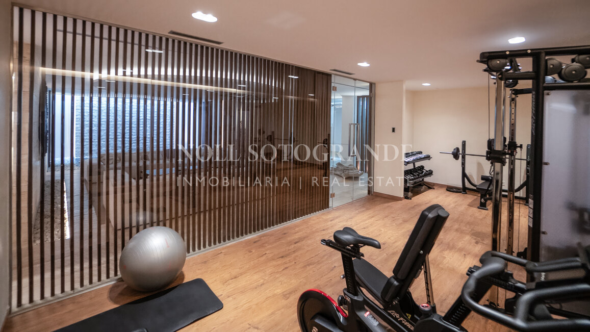 Ikonisches Wohnen in erster Golflinie