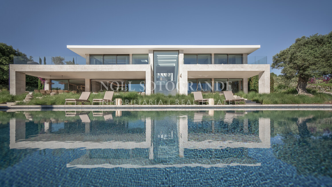 Ikonisches Wohnen in erster Golflinie