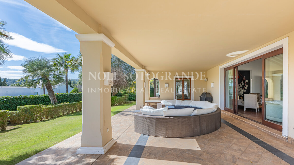 Villa Fuchasia, zum Verkauf in Sotogrande Alto