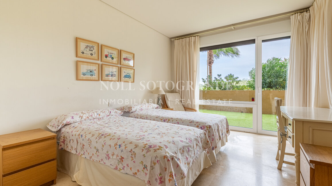 Erdgeschoss-Wohnung in Ribera del Marlin, Sotogrande