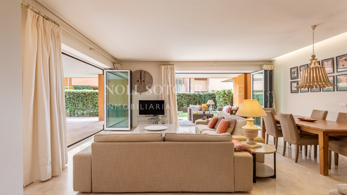 Erdgeschoss-Wohnung in Ribera del Marlin, Sotogrande