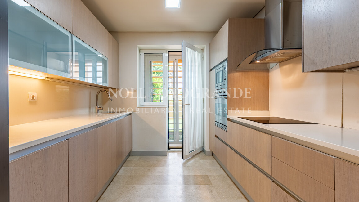 Erdgeschoss-Wohnung in Ribera del Marlin, Sotogrande