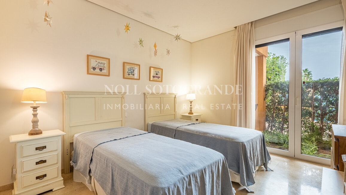 Erdgeschoss-Wohnung in Ribera del Marlin, Sotogrande