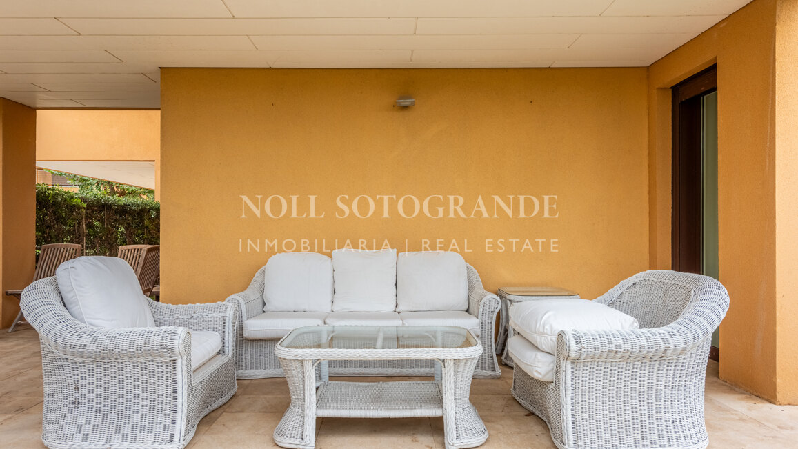 Erdgeschoss-Wohnung in Ribera del Marlin, Sotogrande