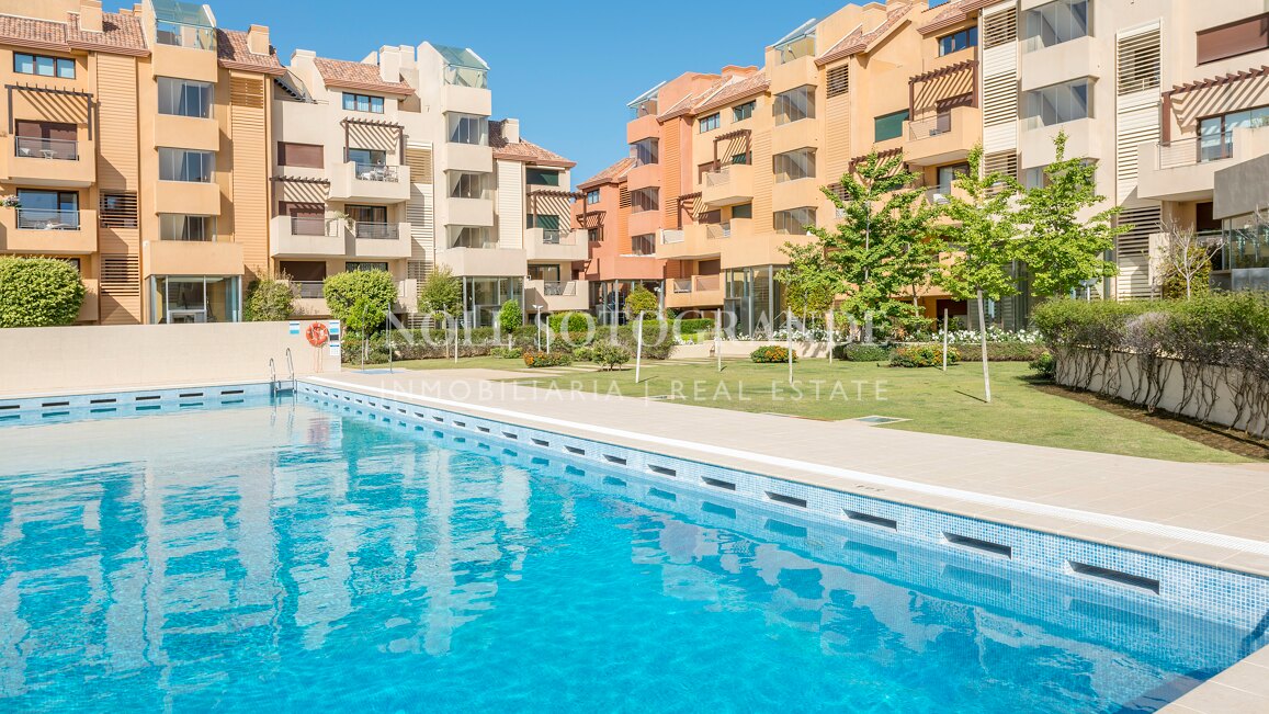 Erdgeschoss-Wohnung in Ribera del Marlin, Sotogrande