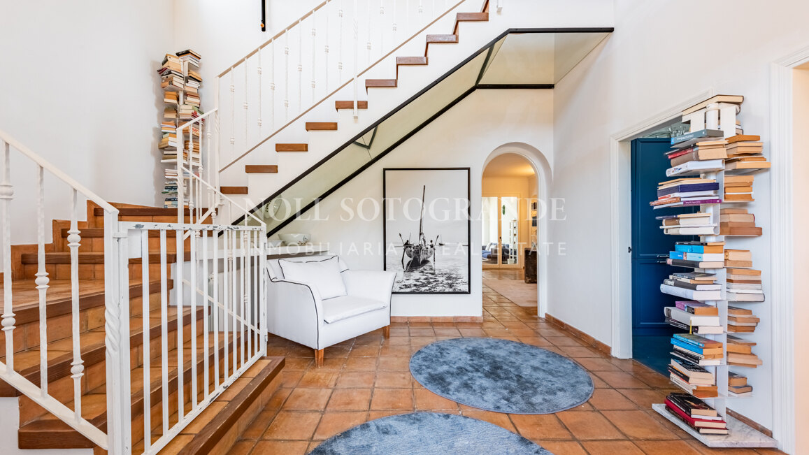 Charming Villa for sale in family -friendly location