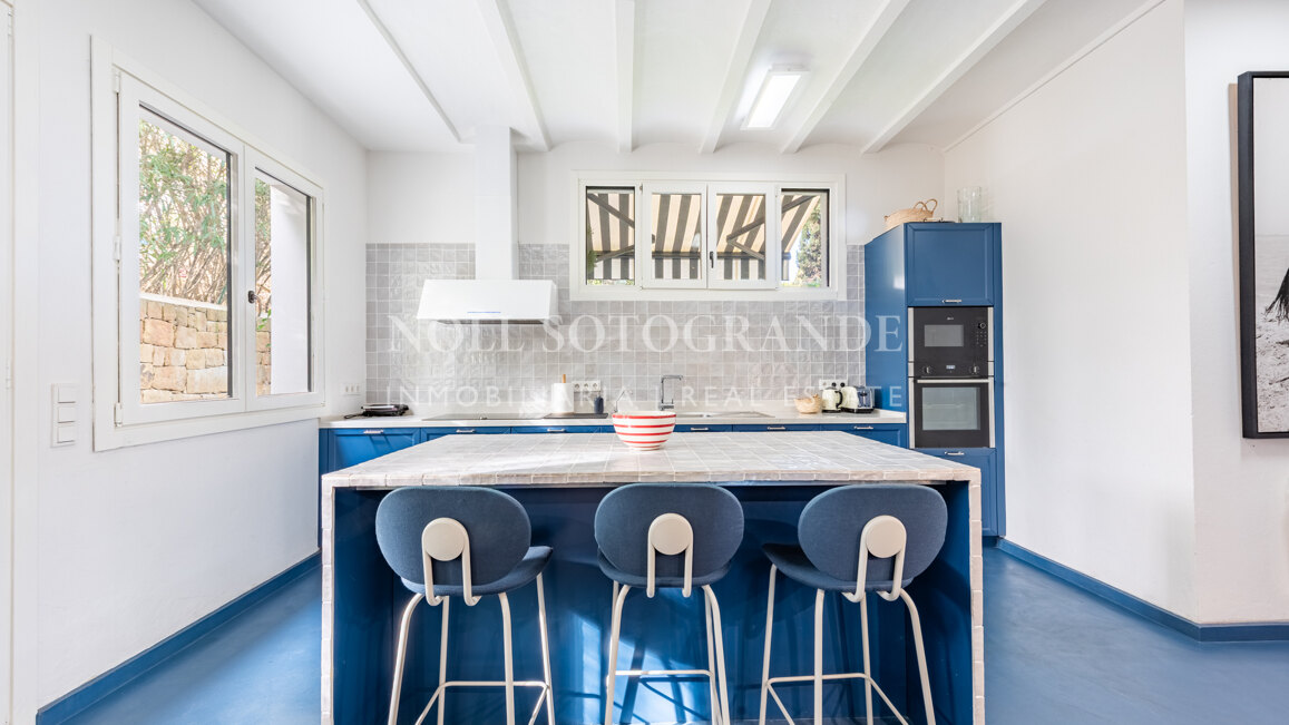 Charming Villa for sale in family -friendly location