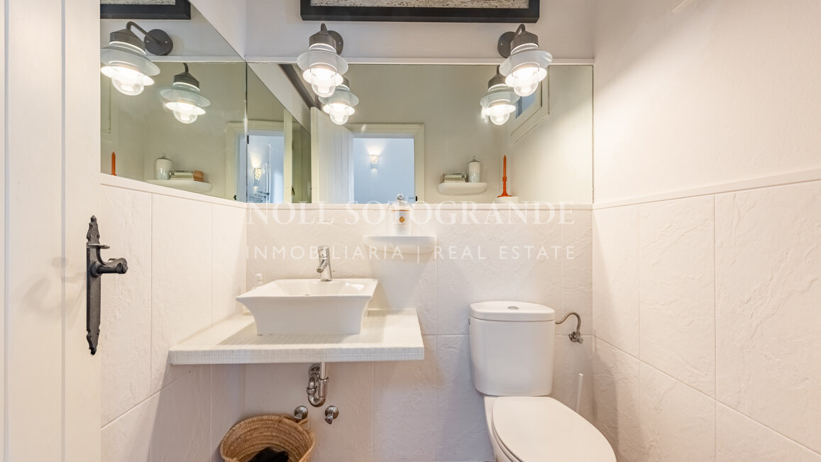 Charming Villa for sale in family -friendly location