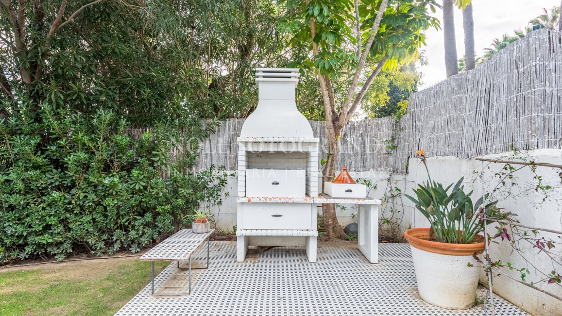 Charming Villa for sale in family -friendly location