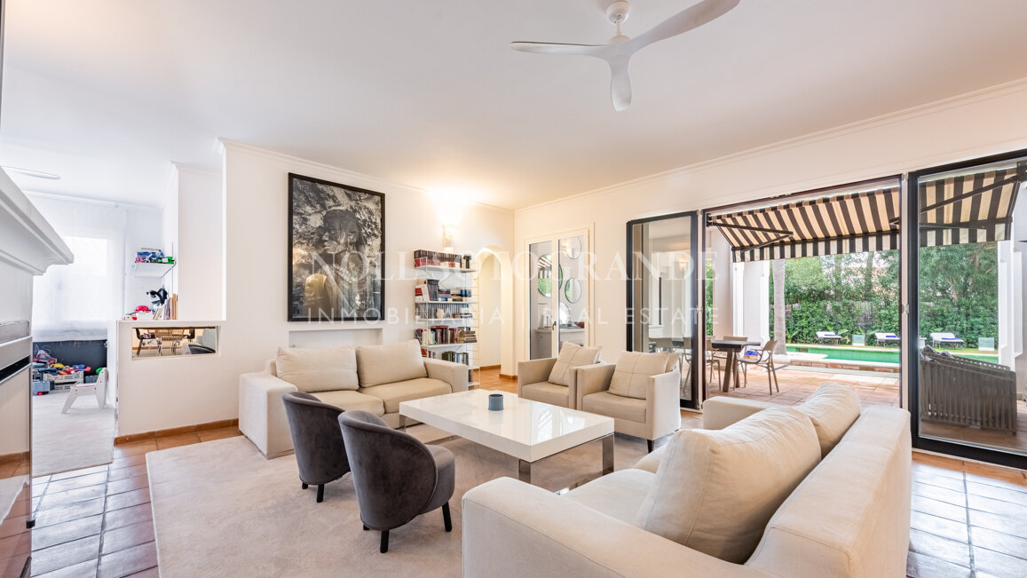 Charming Villa for sale in family -friendly location