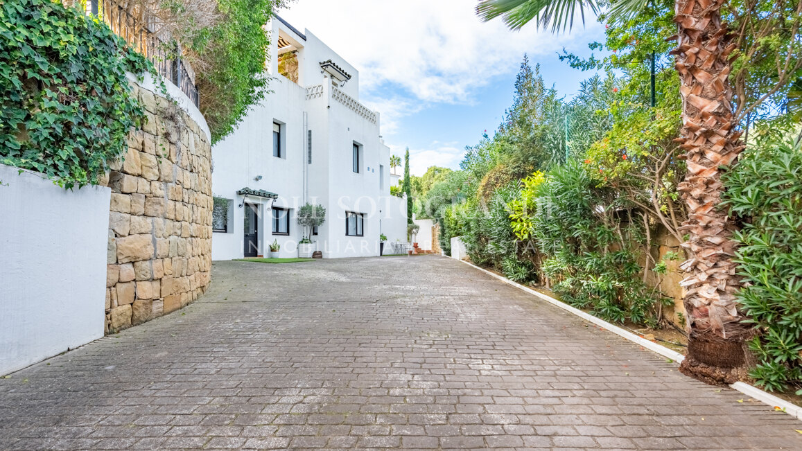 Charming Villa for sale in family -friendly location