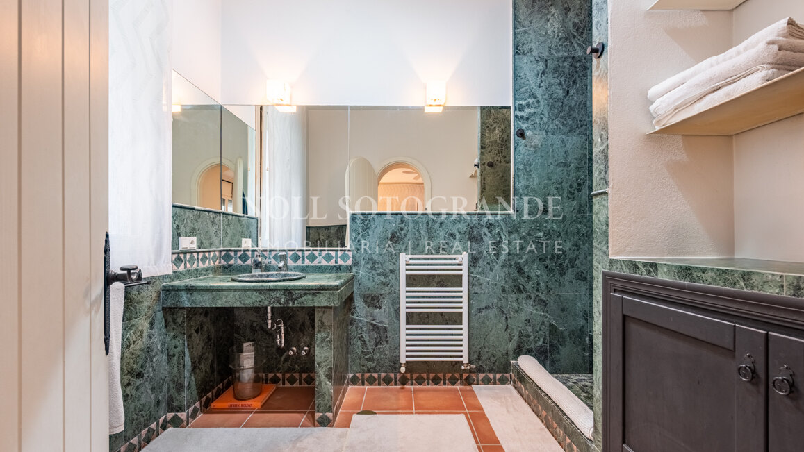 Charming Villa for sale in family -friendly location