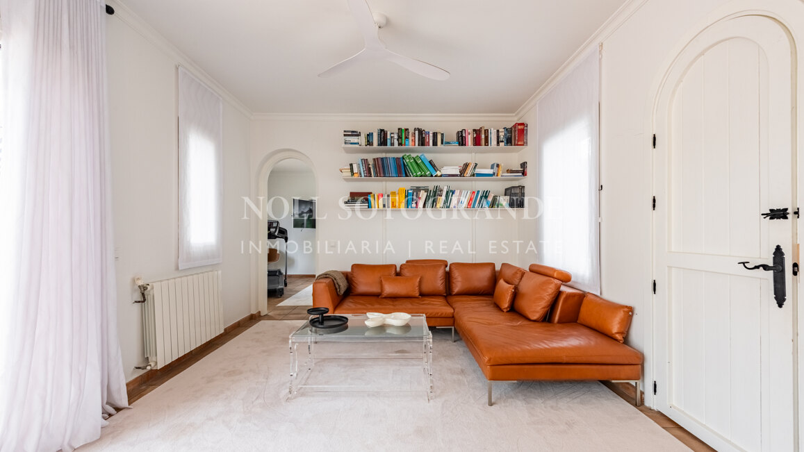 Charming Villa for sale in family -friendly location