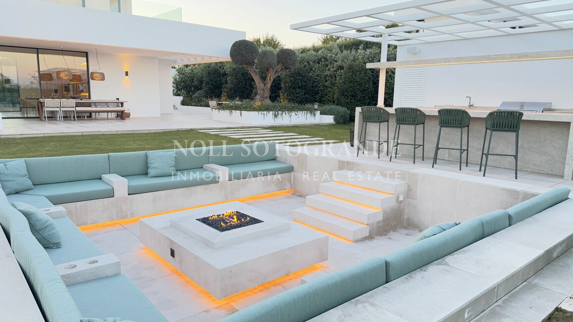 El Refugio - Contemporary Sea-View Villa, Sotogrande Alto