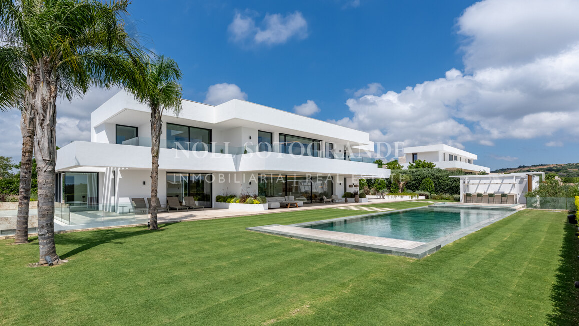 El Refugio - Contemporary Sea-View Villa, Sotogrande Alto