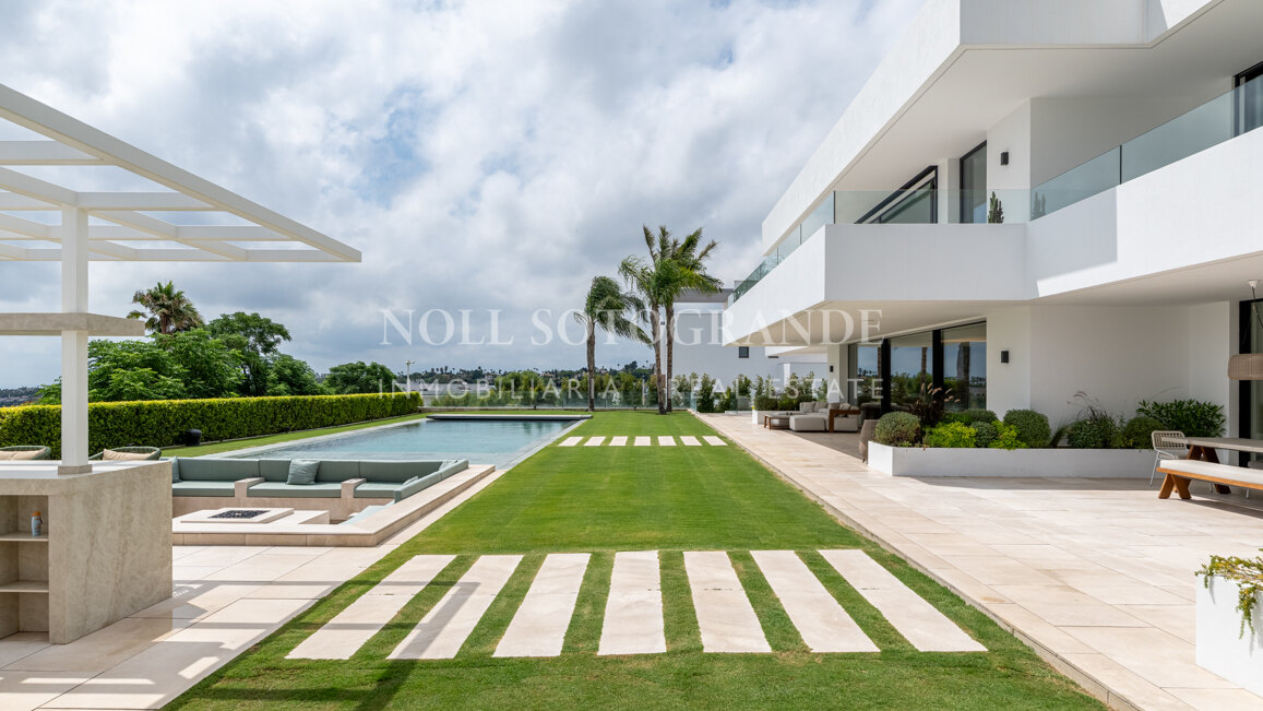 El Refugio - Contemporary Sea-View Villa, Sotogrande Alto