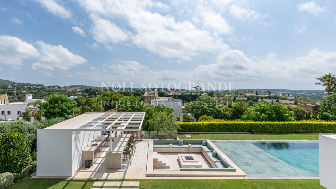 El Refugio - Contemporary Sea-View Villa, Sotogrande Alto