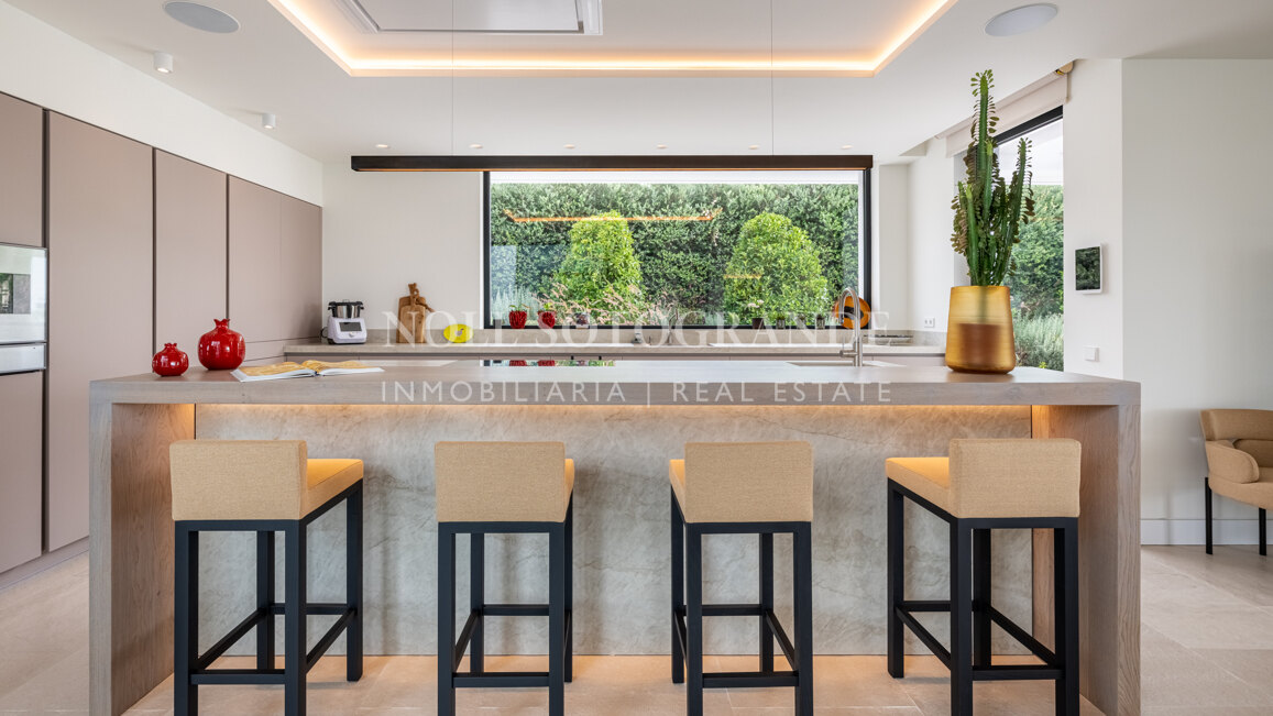 El Refugio - Contemporary Sea-View Villa, Sotogrande Alto