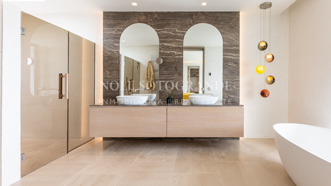 El Refugio - Contemporary Sea-View Villa, Sotogrande Alto