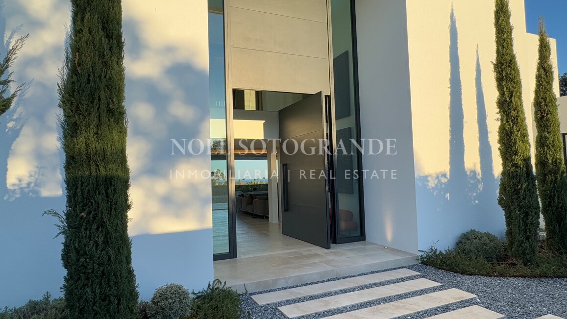 El Refugio - Contemporary Sea-View Villa, Sotogrande Alto