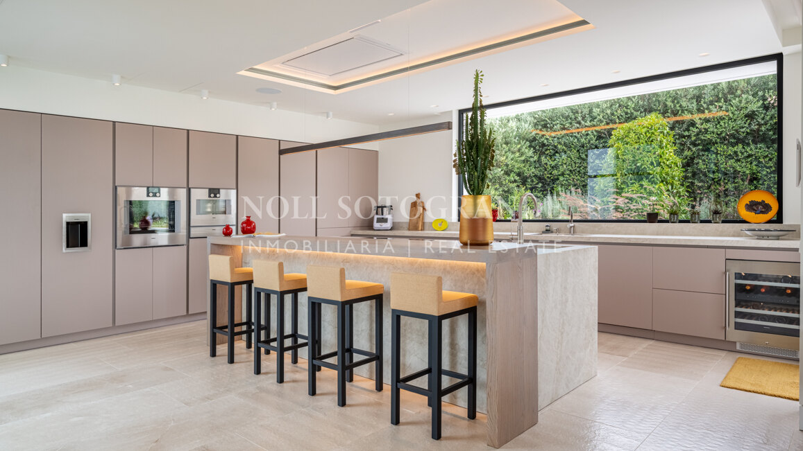 El Refugio - Contemporary Sea-View Villa, Sotogrande Alto