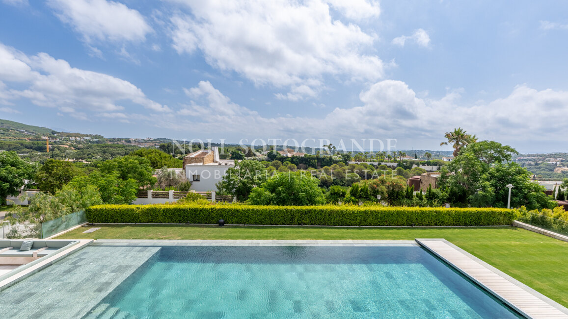 El Refugio - Contemporary Sea-View Villa, Sotogrande Alto