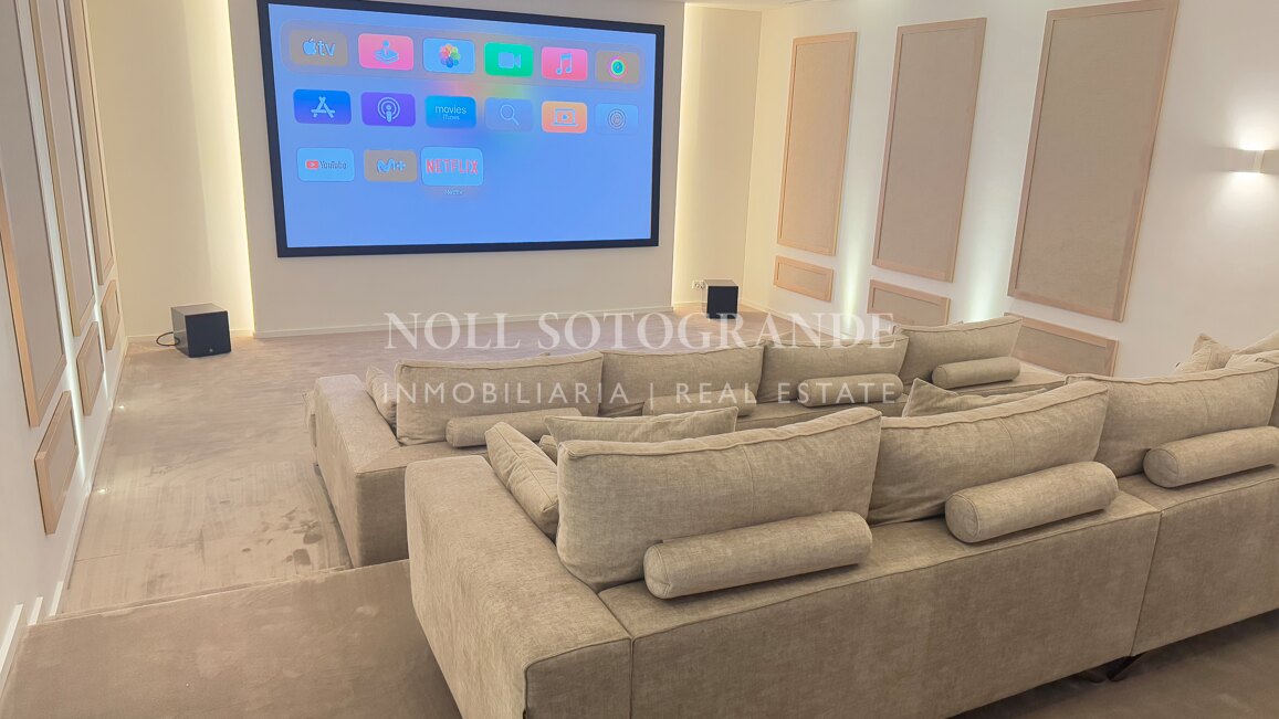 El Refugio - Contemporary Sea-View Villa, Sotogrande Alto